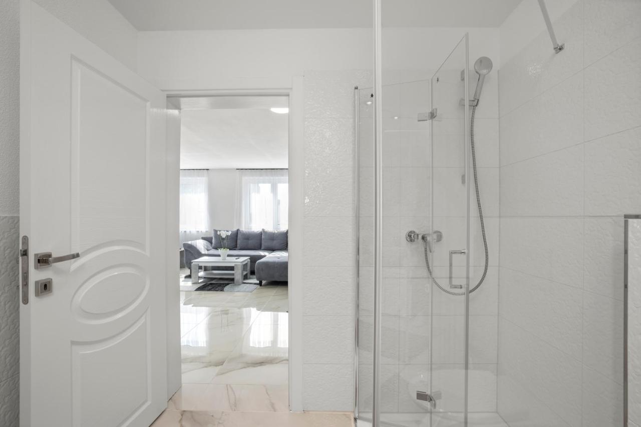 Mendoza Ferienwohnung Ailingen FDH Dış mekan fotoğraf